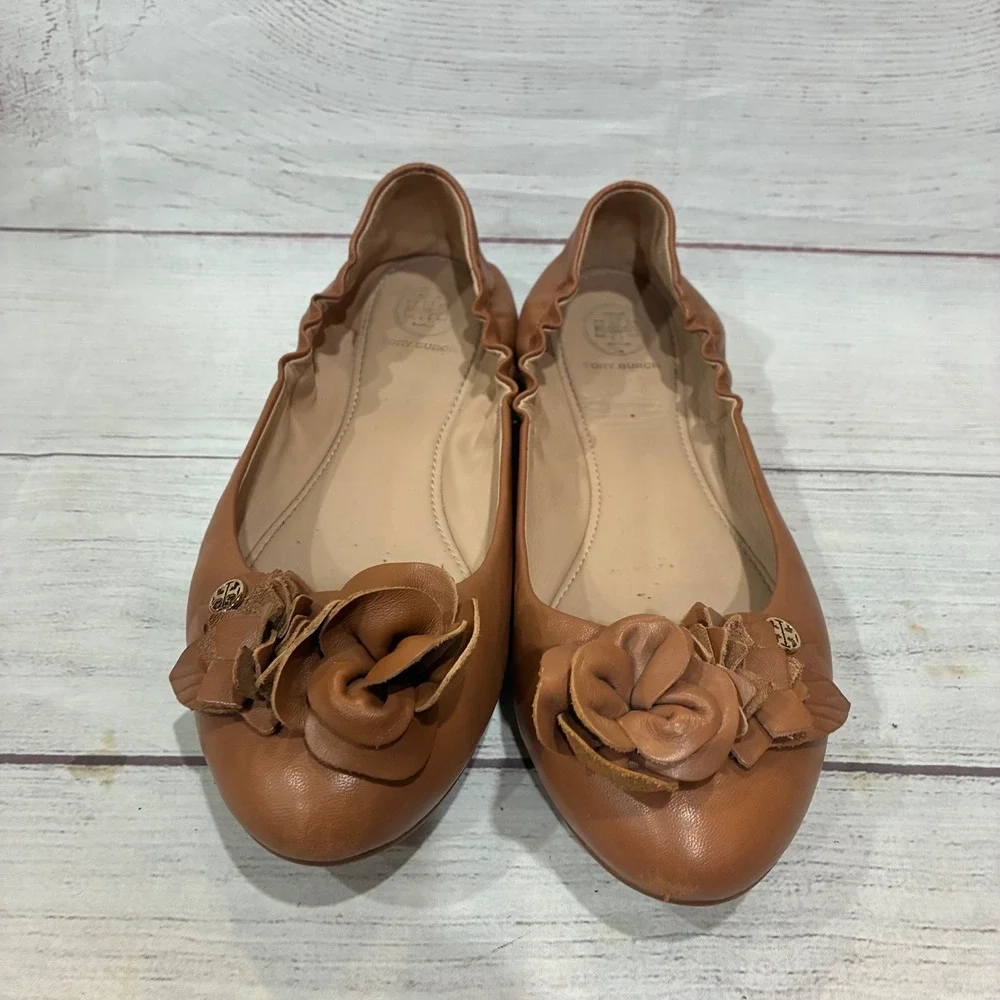 Tory Burch Blossom Ballet Flats Womens 8.5 Tan Leather Flower Applique